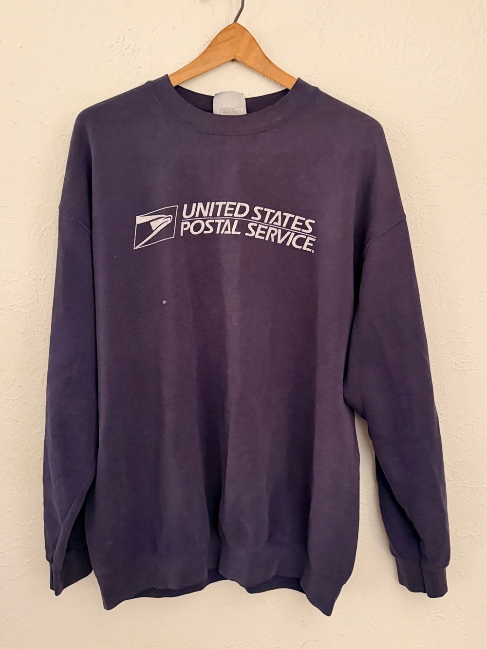 Vintage USPS Men's Navy Crewneck Sweatshirt